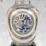 VASO CINESE TAVOLO TERRA AD ANFORA BIANCO BLU DISEGNO TRADIZIONE COLLEZIONE 36cm