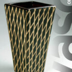 VASO FIORI CERAMICA DESIGN MODERNO CLASSICO VINTAGE ELEGANTE NERO ORO 28 CM