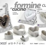 SET 5 FORMINE CUORE STAMPI TAGLIA BISCOTTI DOLCI FORME PLASTICA CUCINA ASSORTITI
