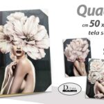 QUADRO STAMPA SU TELA Canvas LEGNO NERO Donna FIORI IN TESTA ASSORTITI 50*70 cm