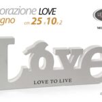 DECORAZIONE PARETE TAVOLO SCRITTA FRASE LEGNO BIANCO AMORE CUORE LOVE 25*10 CM