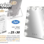 SPECCHIO DA TAVOLO QUADRATO BEAUTY TRUCCO LUCE LED DIMMERABILE TOUCH USB 25*30cm